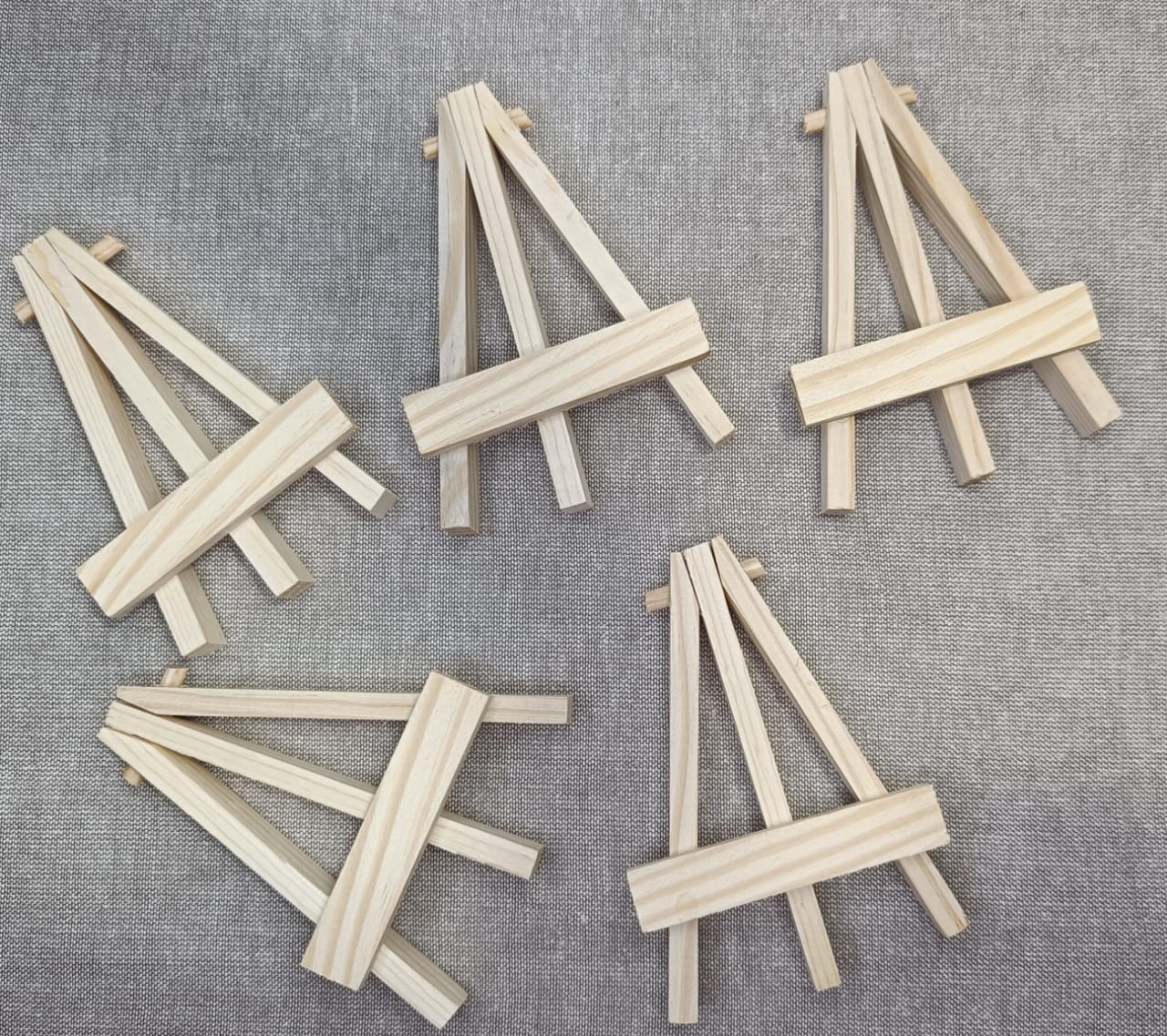 Easel